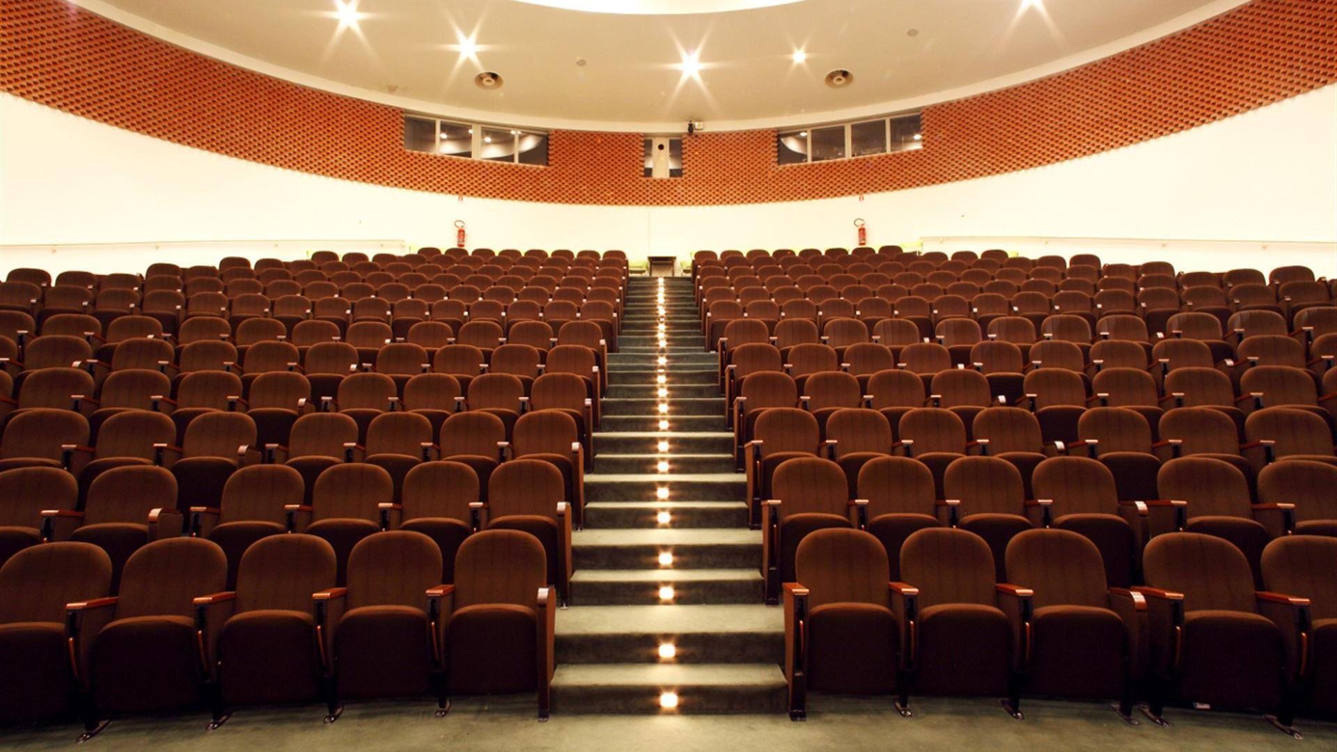 turismo congressuale in sala congressi di palazzo