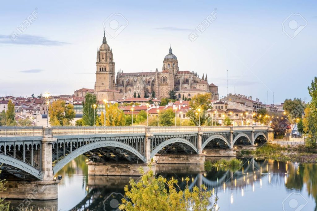 cattedrale di salamanca, ponte romano e rio tormes