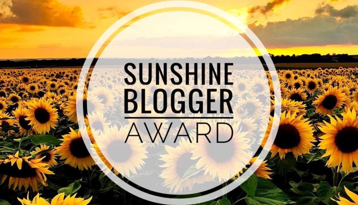 sunshine blogger award 2020 nixa2go travel blogger nomade digitale
